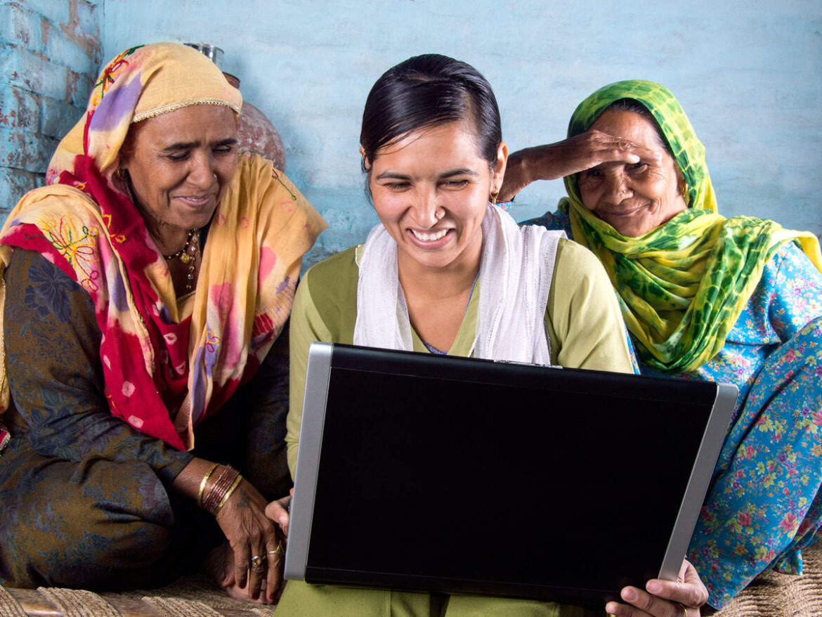 women-internet